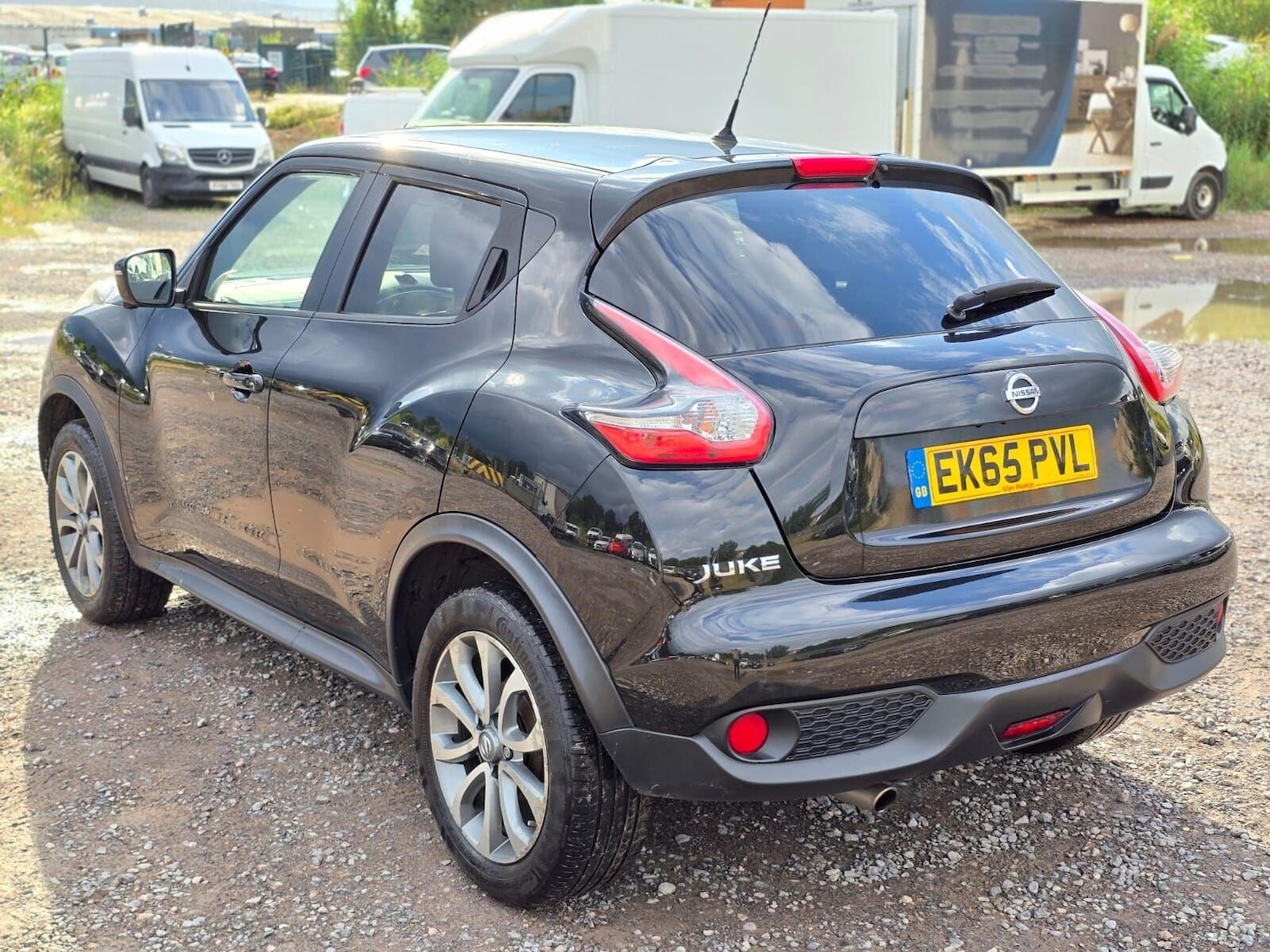 Vehicle 28