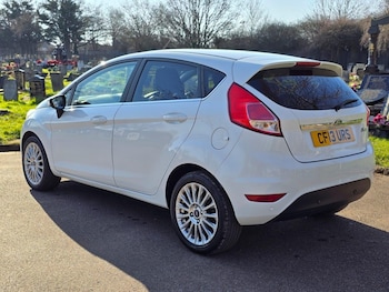 Used Ford Fiesta 2013 for sale - 77055122: Photo