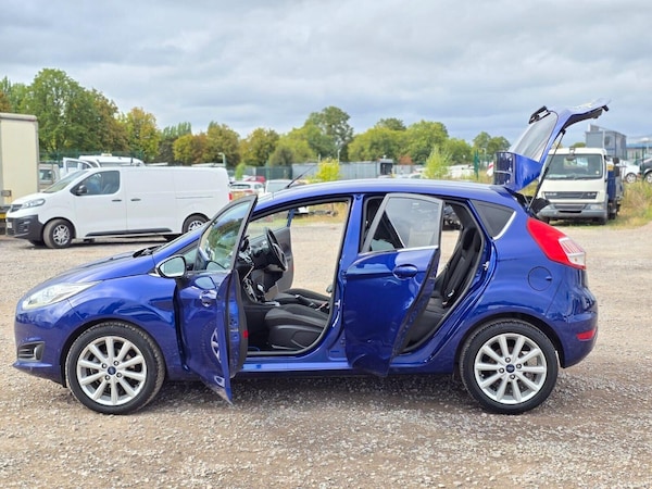 Used Ford Fiesta 2016 for sale - 75613325: Photo 10