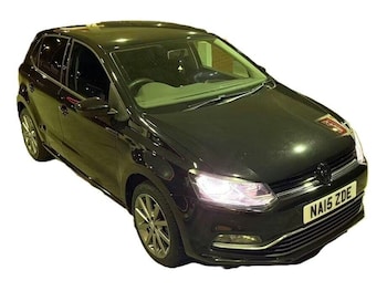 Used Volkswagen Polo 2015 for sale - 78571203: Photo