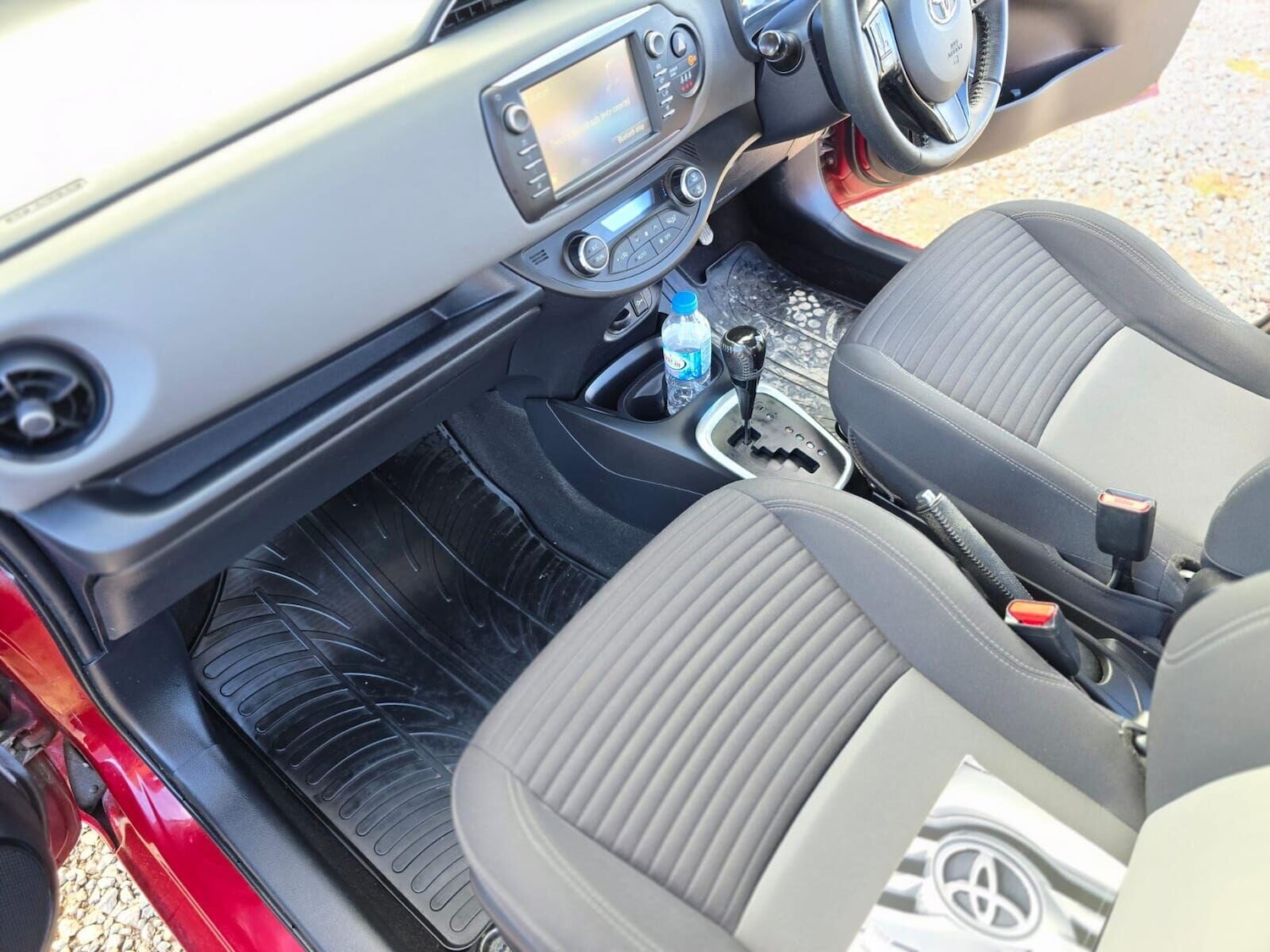 Used Toyota Yaris 2018 for sale - 76665009: Photo 44