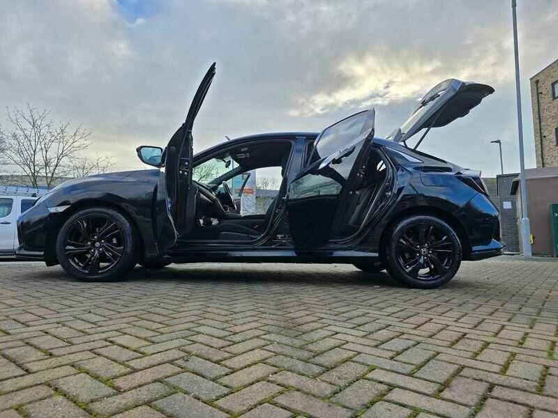 Used Honda Civic 2017 for sale - 77071896: Photo 27