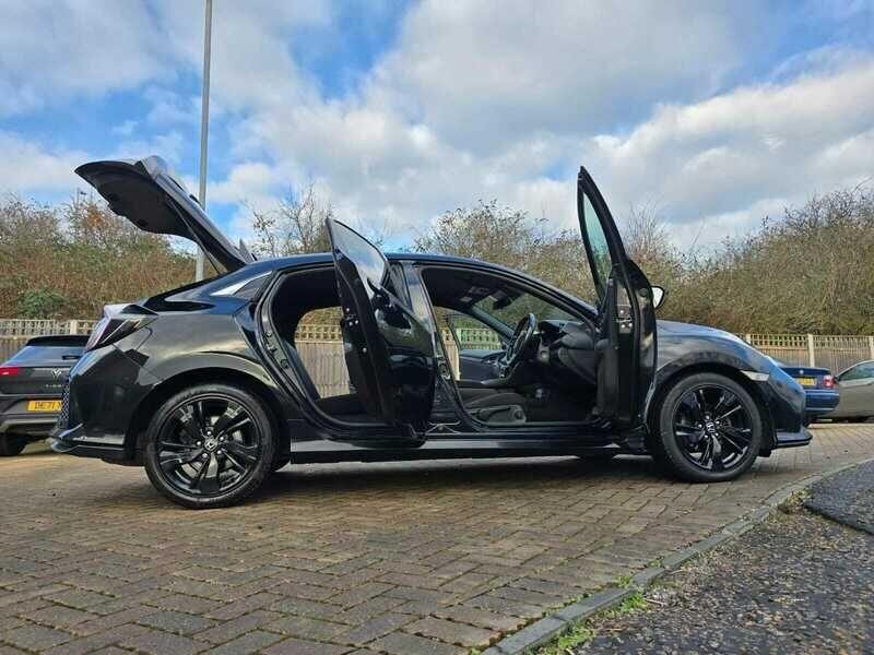 Used Honda Civic 2017 for sale - 77071896: Photo 33