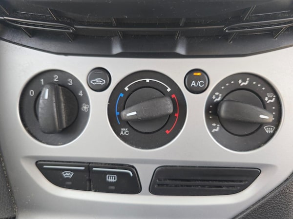 Used Ford Focus 2013 for sale - 75053898: Photo 30