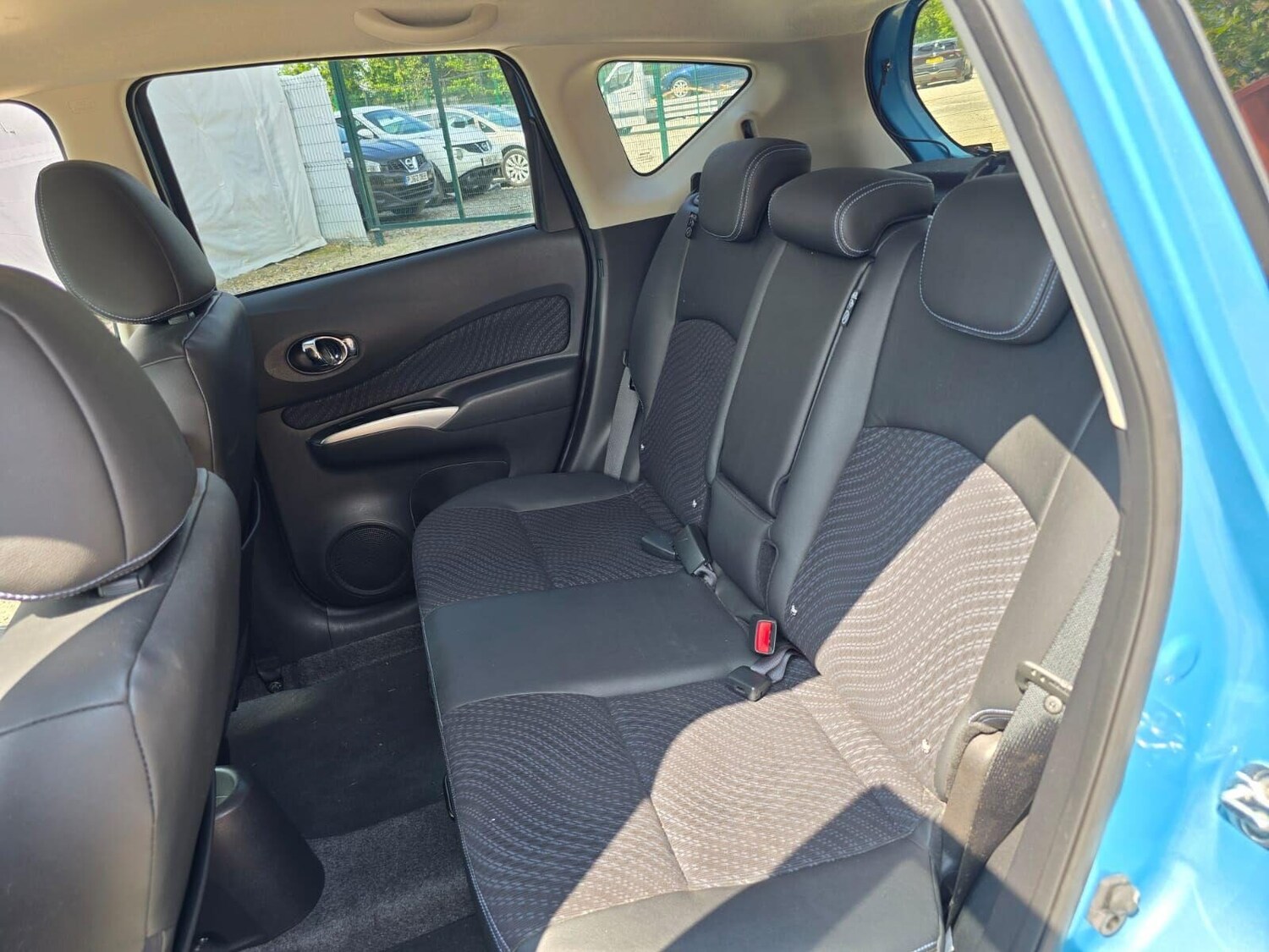 Vehicle 29