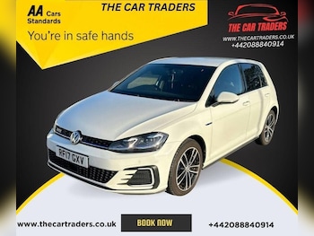 Used Volkswagen Golf 2017 for sale - 76178796: Photo 2