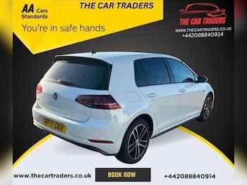 Used Volkswagen Golf 2017 for sale - 76178796: Photo 3