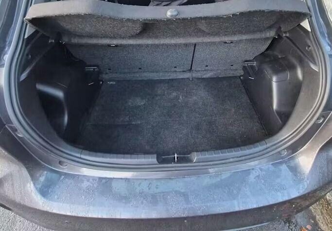 Used Toyota Yaris 2019 for sale - 77635783: Photo 13