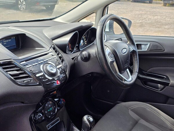 Used Ford Fiesta 2015 for sale - 75425964: Photo 20