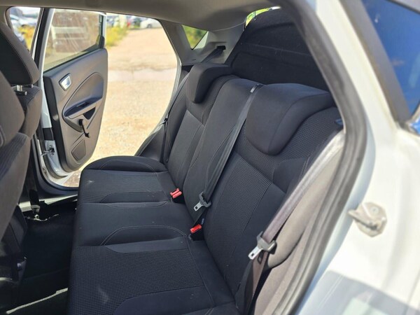 Used Ford Fiesta 2015 for sale - 75425964: Photo 21