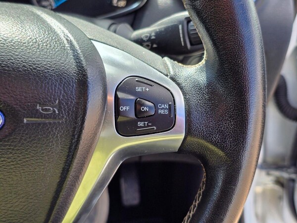 Used Ford Fiesta 2015 for sale - 75425964: Photo 23