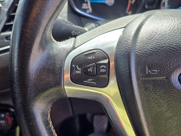 Used Ford Fiesta 2015 for sale - 75425964: Photo 25