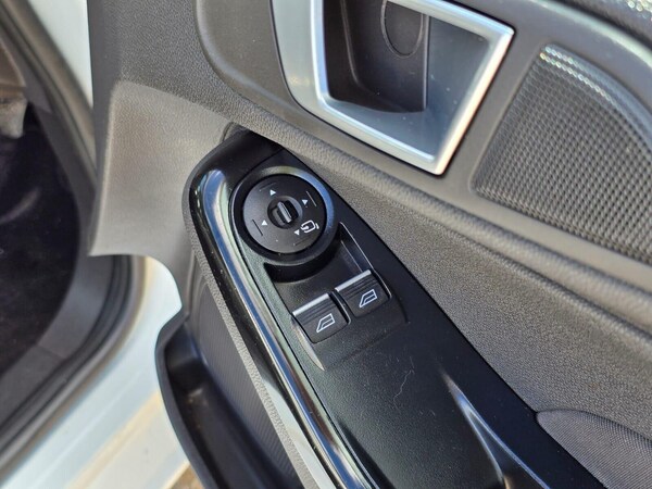 Used Ford Fiesta 2015 for sale - 75425964: Photo 26