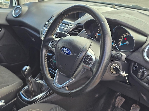 Used Ford Fiesta 2015 for sale - 75425964: Photo 31