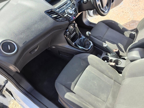 Used Ford Fiesta 2015 for sale - 75425964: Photo 36
