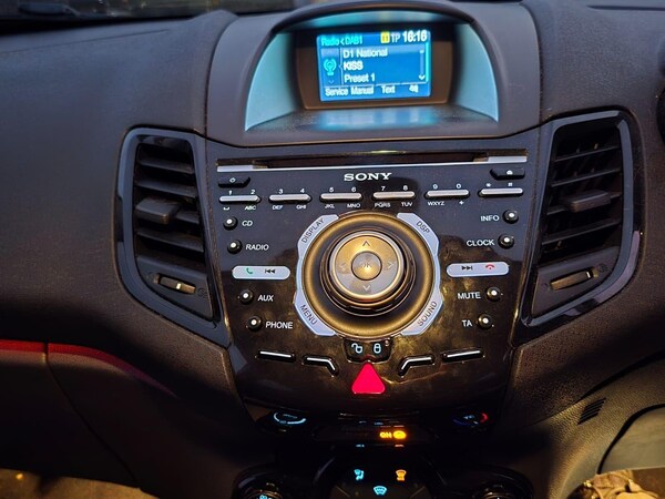 Used Ford Fiesta 2015 for sale - 75425964: Photo 58