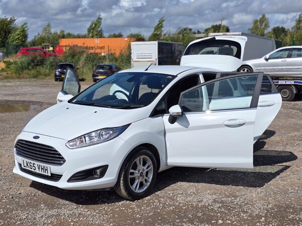 Used Ford Fiesta 2015 for sale - 75425964: Photo 8