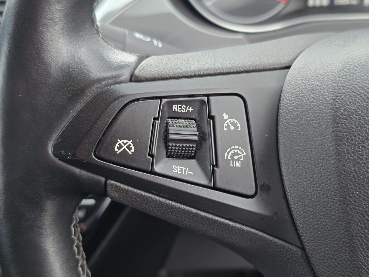 Used Vauxhall Corsa 2016 for sale - 77616194: Photo 28