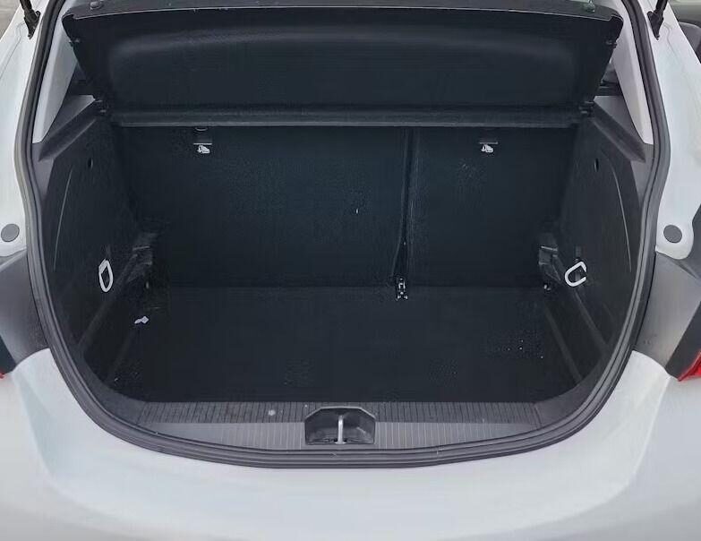 Used Vauxhall Corsa 2016 for sale - 77616194: Photo 9