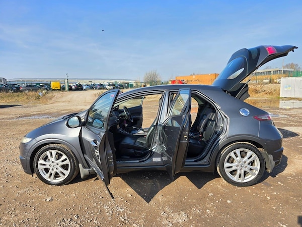 Used Honda Civic 2010 for sale - 75425906: Photo 12