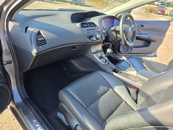 Used Honda Civic 2010 for sale - 75425906: Photo 21