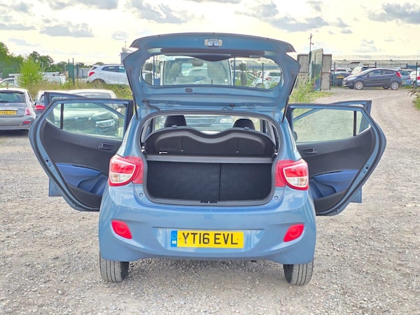 Used Hyundai i10 2016 for sale - 75254727: Photo 19