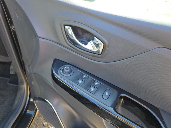Used Renault Captur 2015 for sale - 75426613: Photo 38