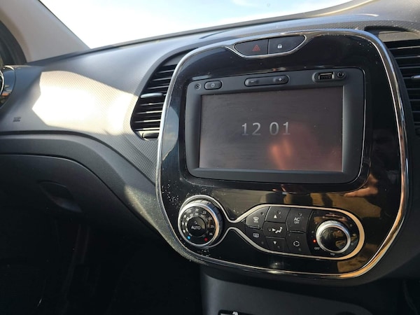 Used Renault Captur 2015 for sale - 75426613: Photo 50