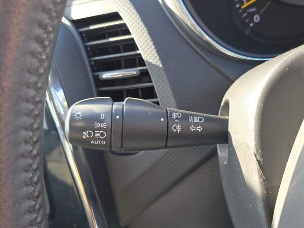 Used Renault Captur 2015 for sale - 75426613: Photo 56