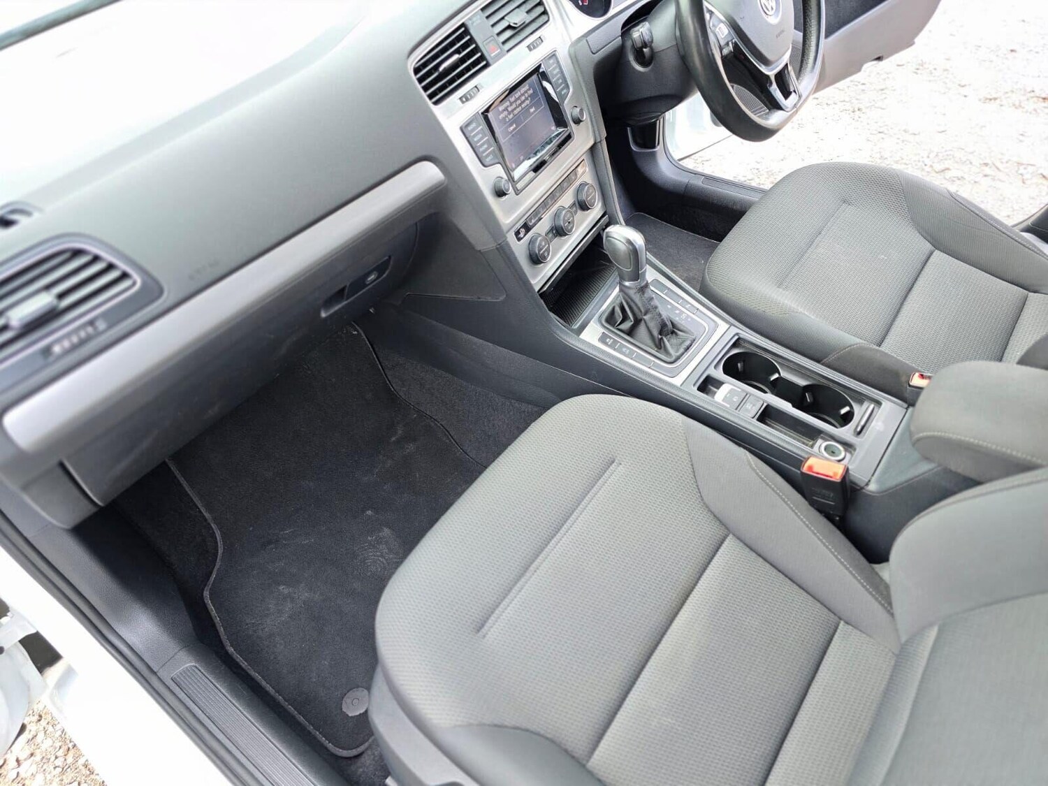 Used Volkswagen Golf 2015 for sale - 76346662: Photo 43