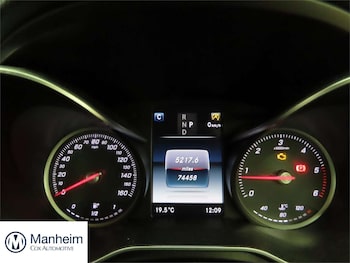 Used Mercedes-Benz C Class 2018 for sale - 79240711: Photo