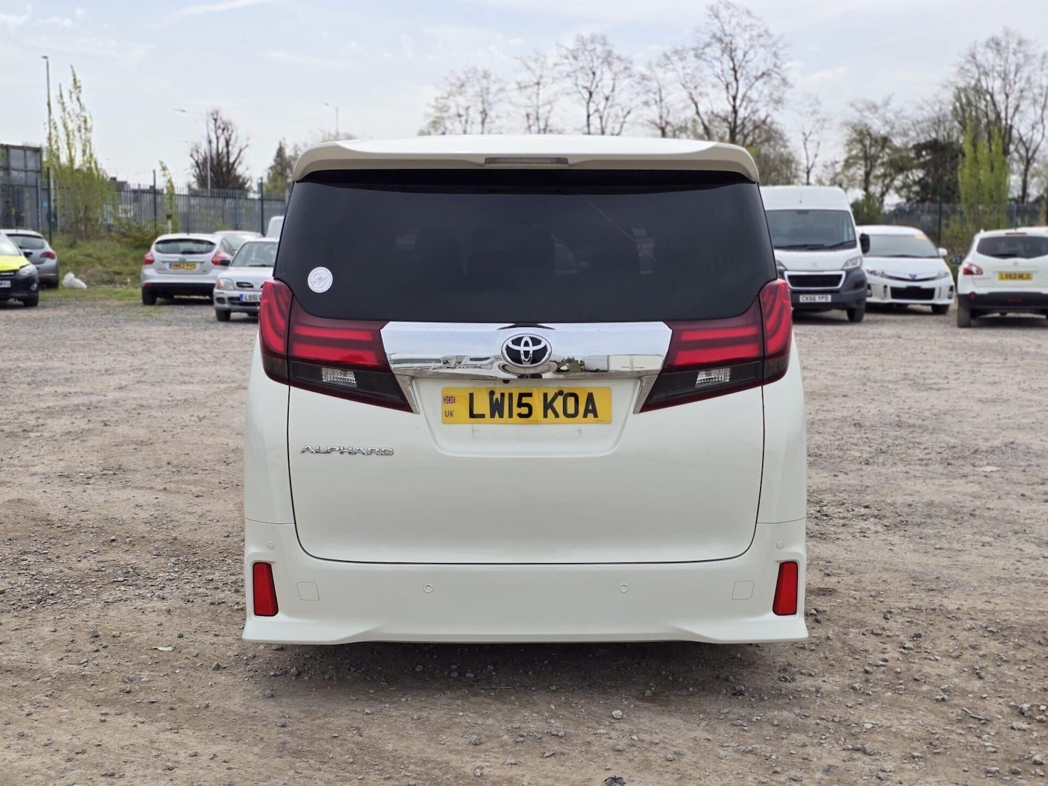 Used Toyota Alphard 2015 for sale - 78210150: Photo 12