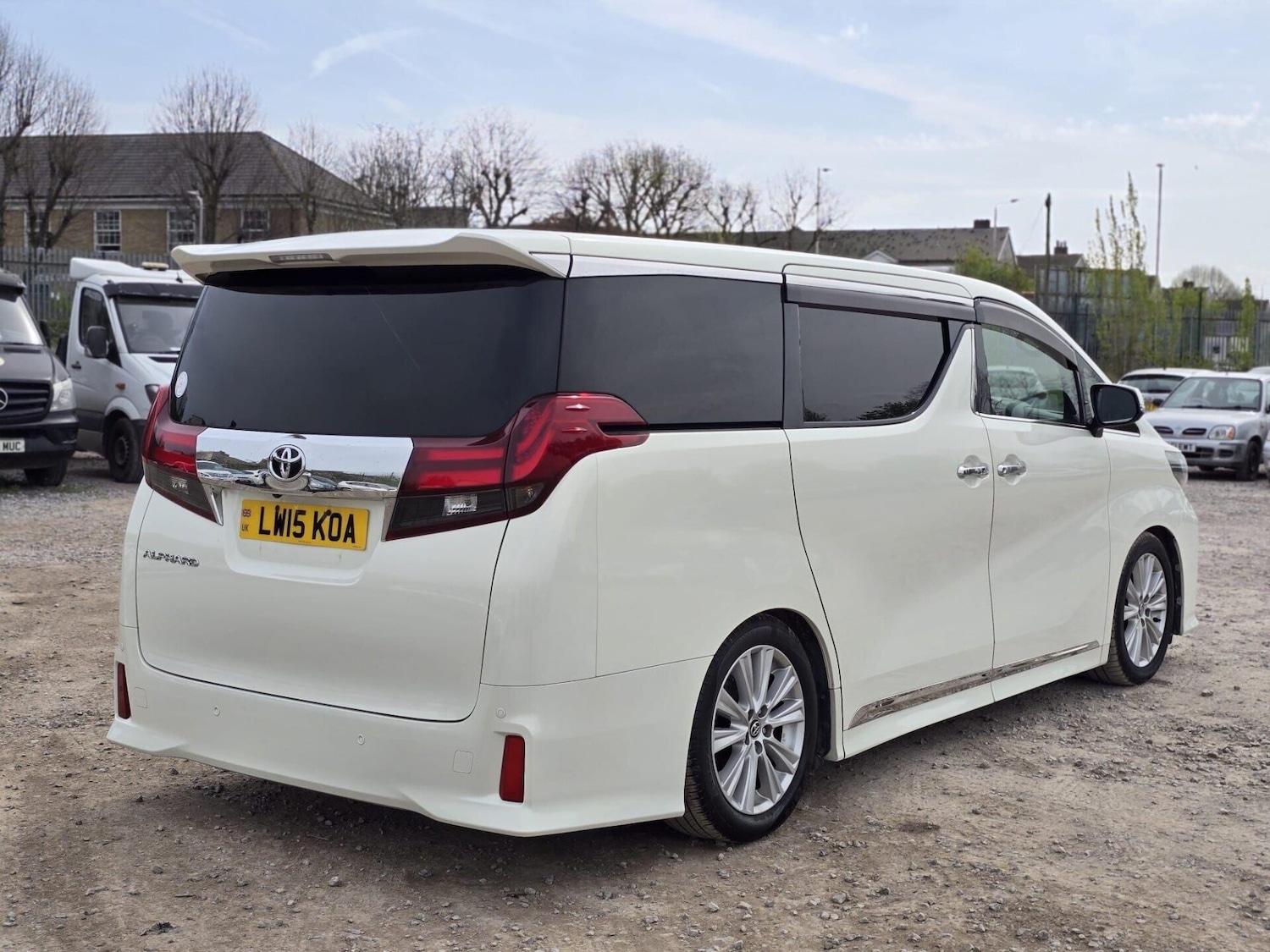 Used Toyota Alphard 2015 for sale - 78210150: Photo 15