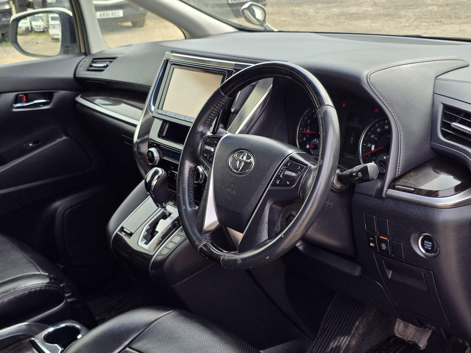 Used Toyota Alphard 2015 for sale - 78210150: Photo 19