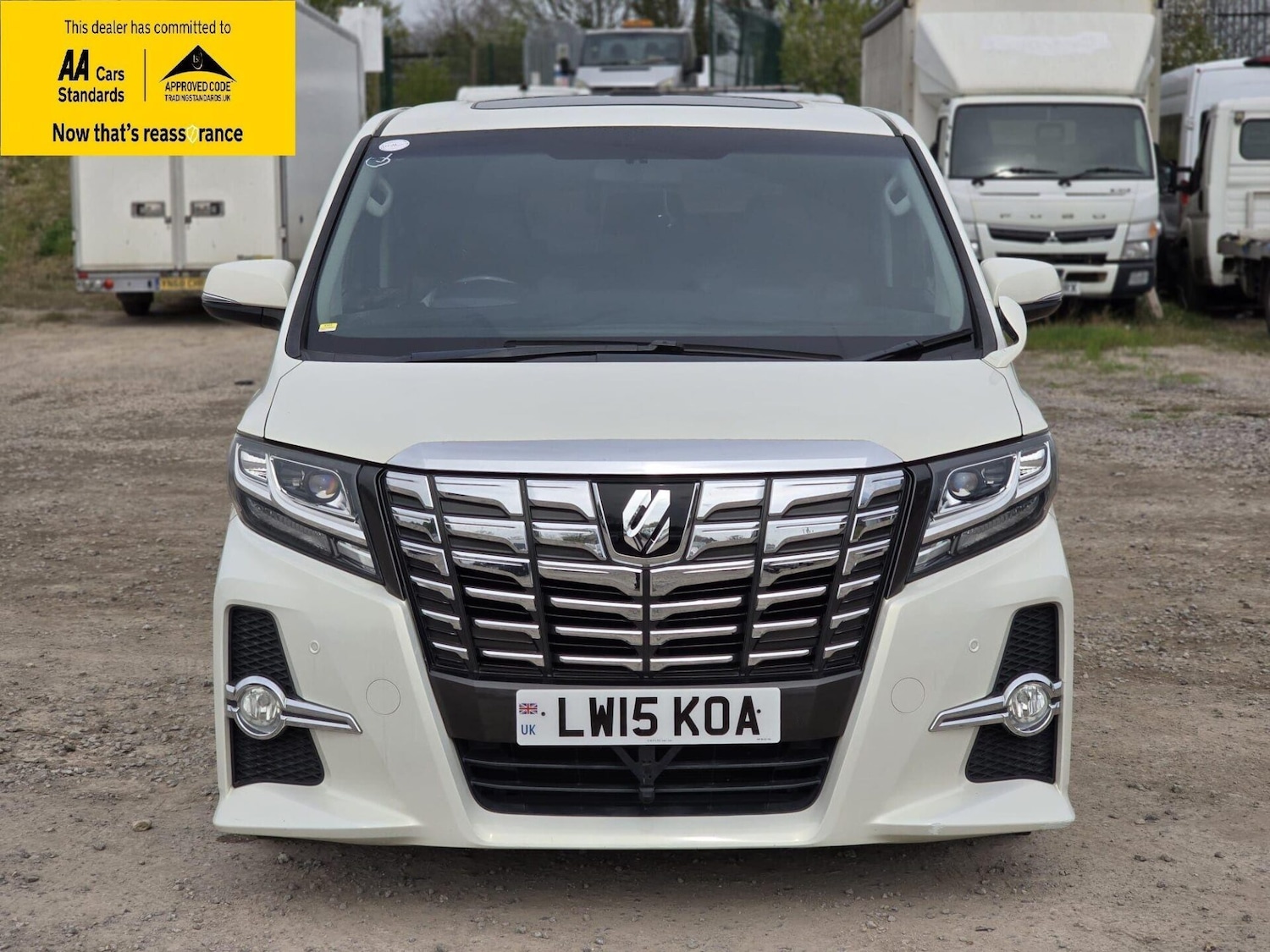Used Toyota Alphard 2015 for sale - 78210150: Photo 2