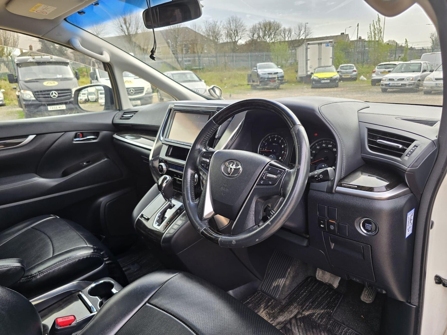 Used Toyota Alphard 2015 for sale - 78210150: Photo 21