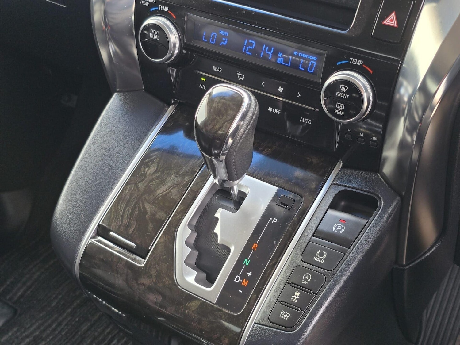 Used Toyota Alphard 2015 for sale - 78210150: Photo 23