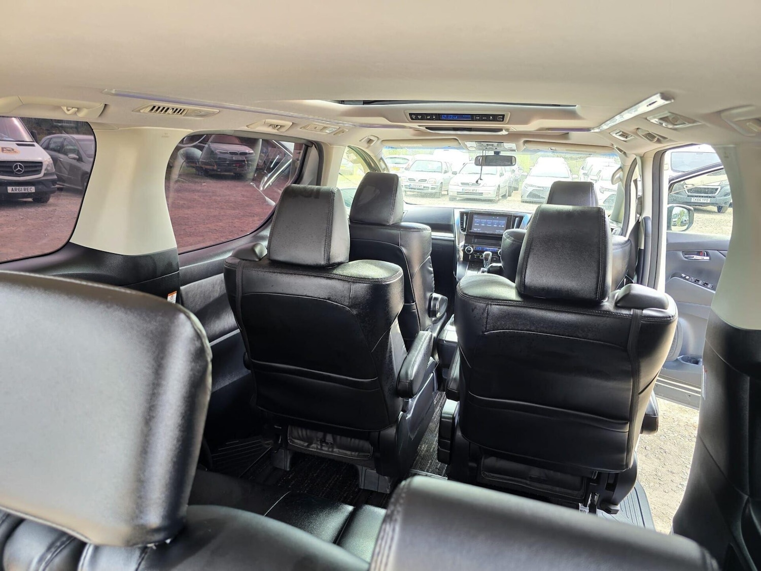 Used Toyota Alphard 2015 for sale - 78210150: Photo 28