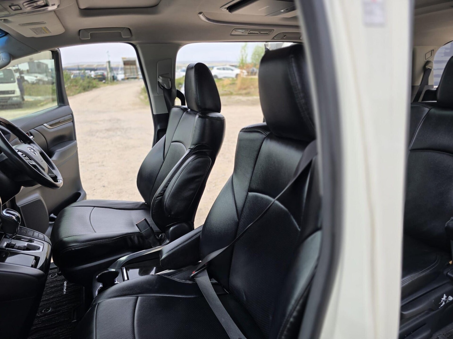 Used Toyota Alphard 2015 for sale - 78210150: Photo 41