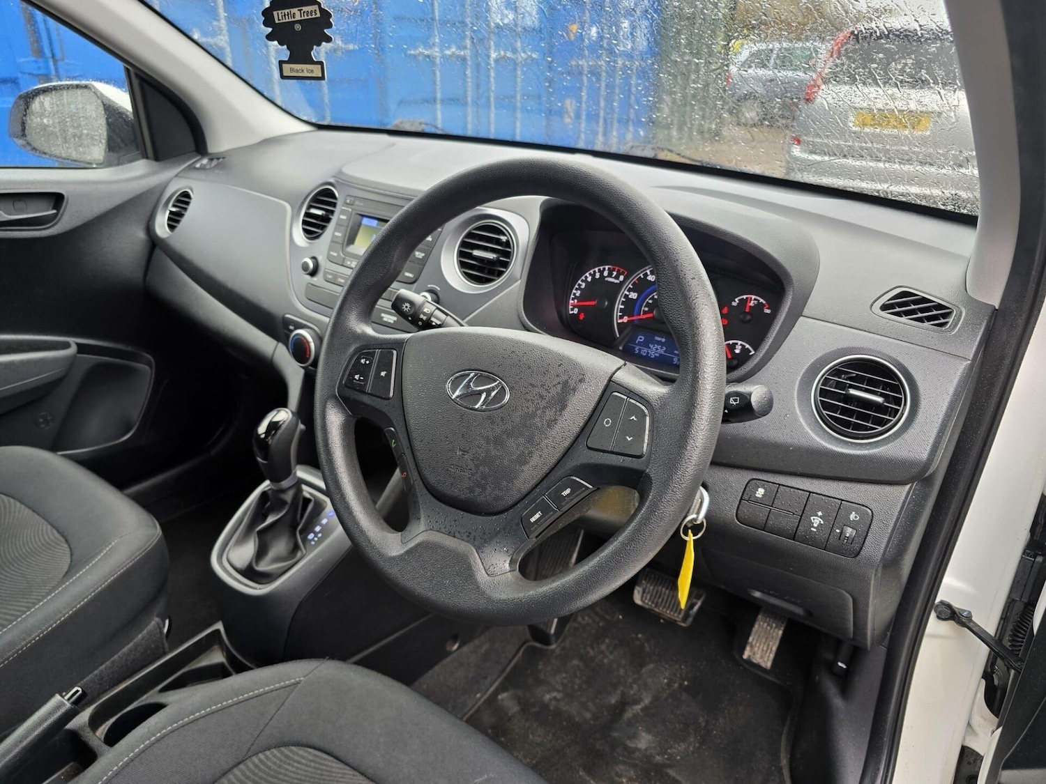 Used Hyundai i10 2017 for sale - 77477155: Photo 22
