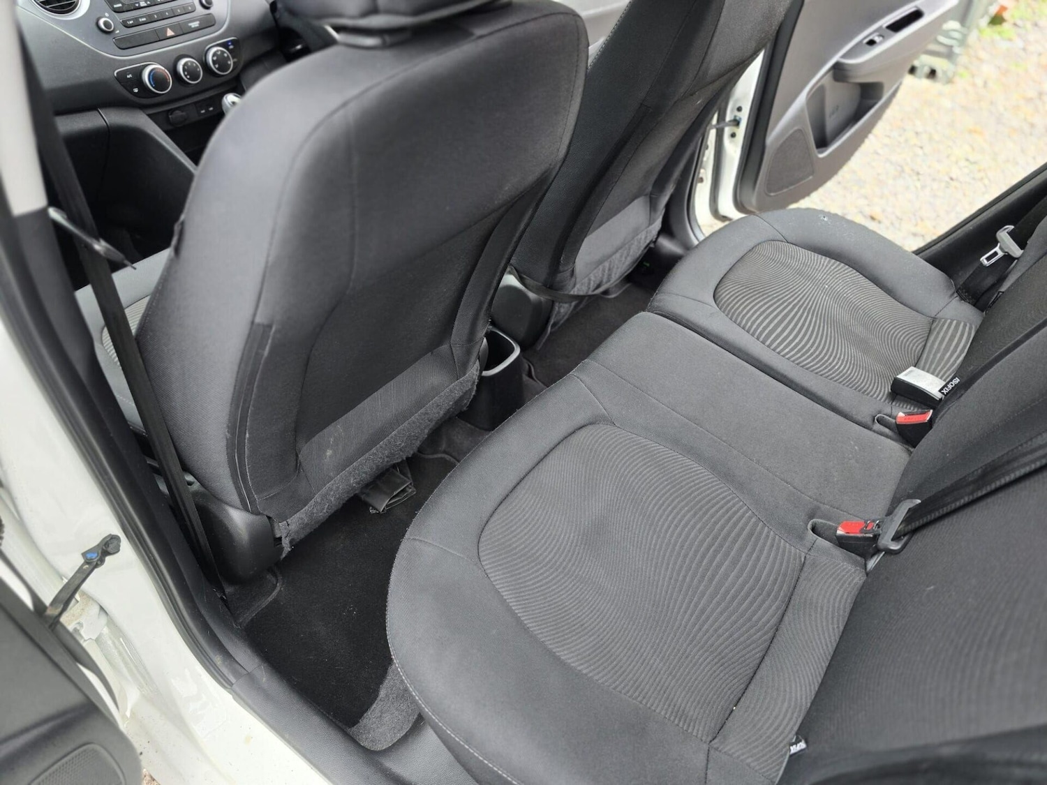 Used Hyundai i10 2017 for sale - 77477155: Photo 24