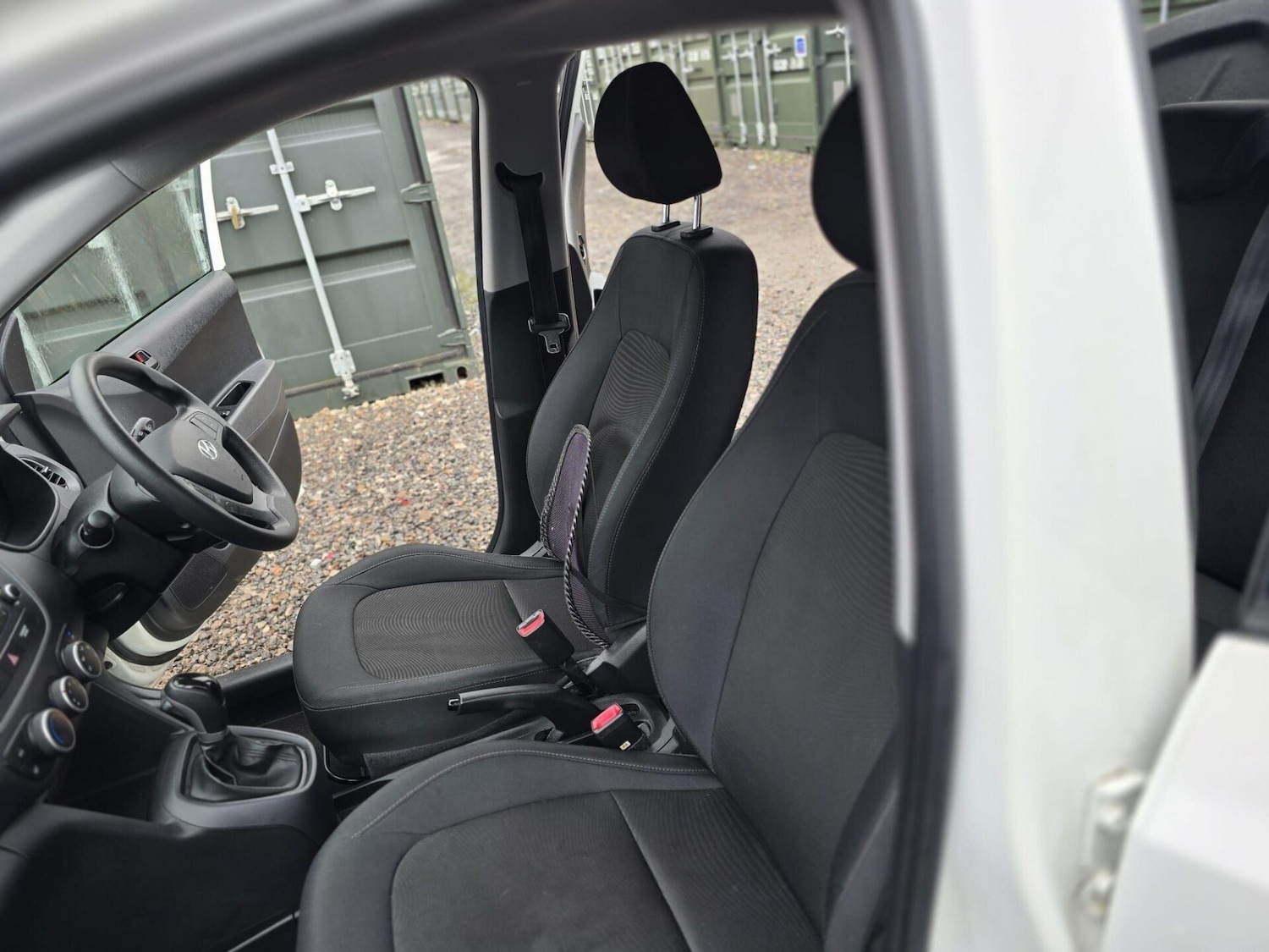 Used Hyundai i10 2017 for sale - 77477155: Photo 31