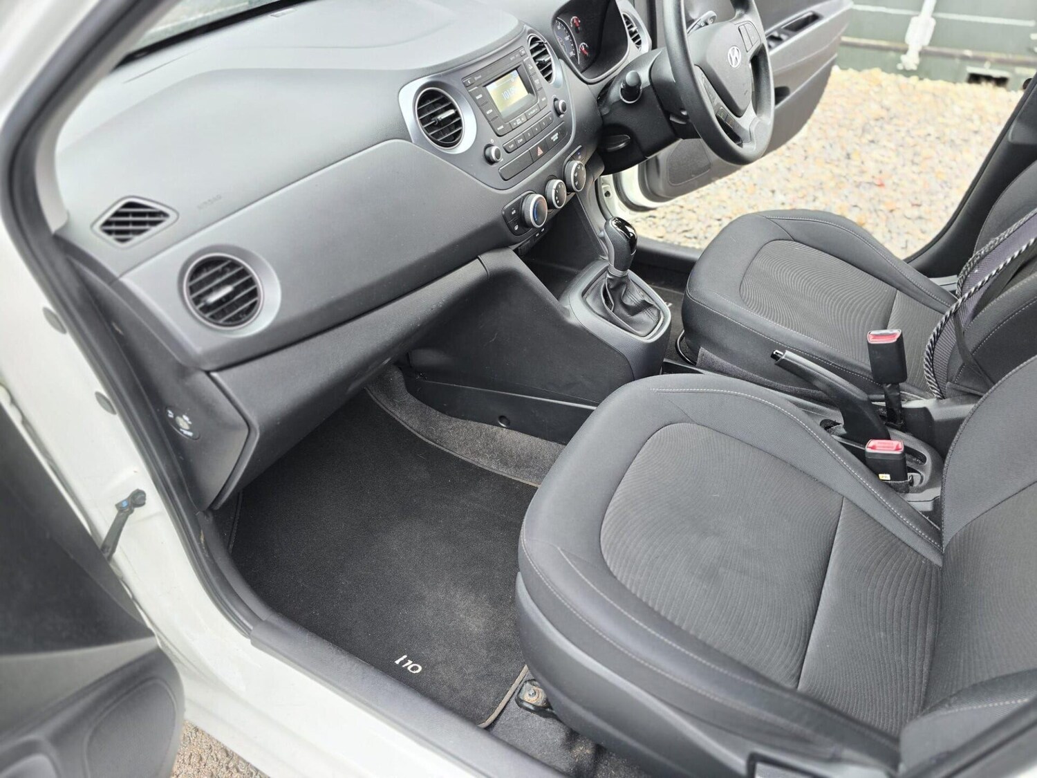 Used Hyundai i10 2017 for sale - 77477155: Photo 32