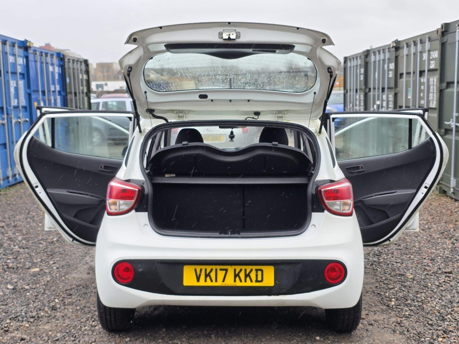 Used Hyundai i10 2017 for sale - 77477155: Photo 51