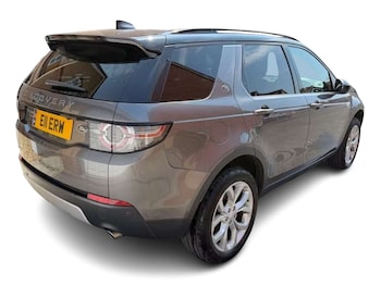 Used Land Rover Discovery Sport 2017 for sale - 79264989: Photo