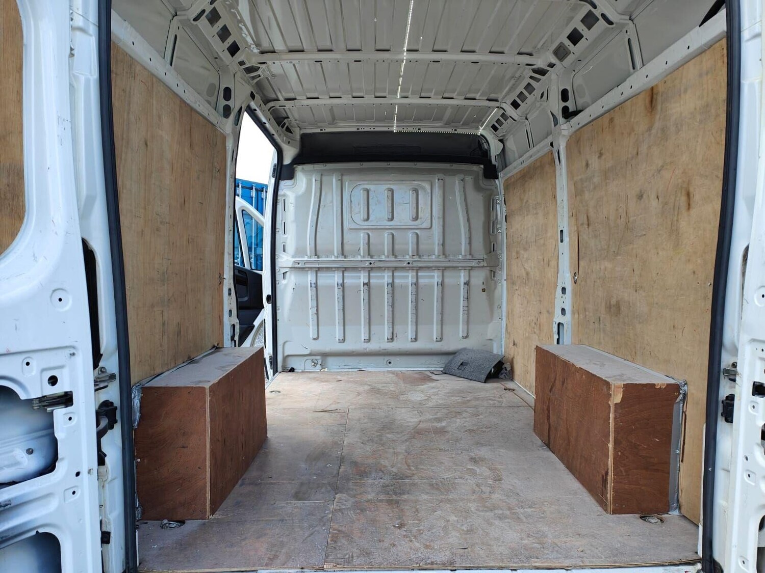 Vehicle 28
