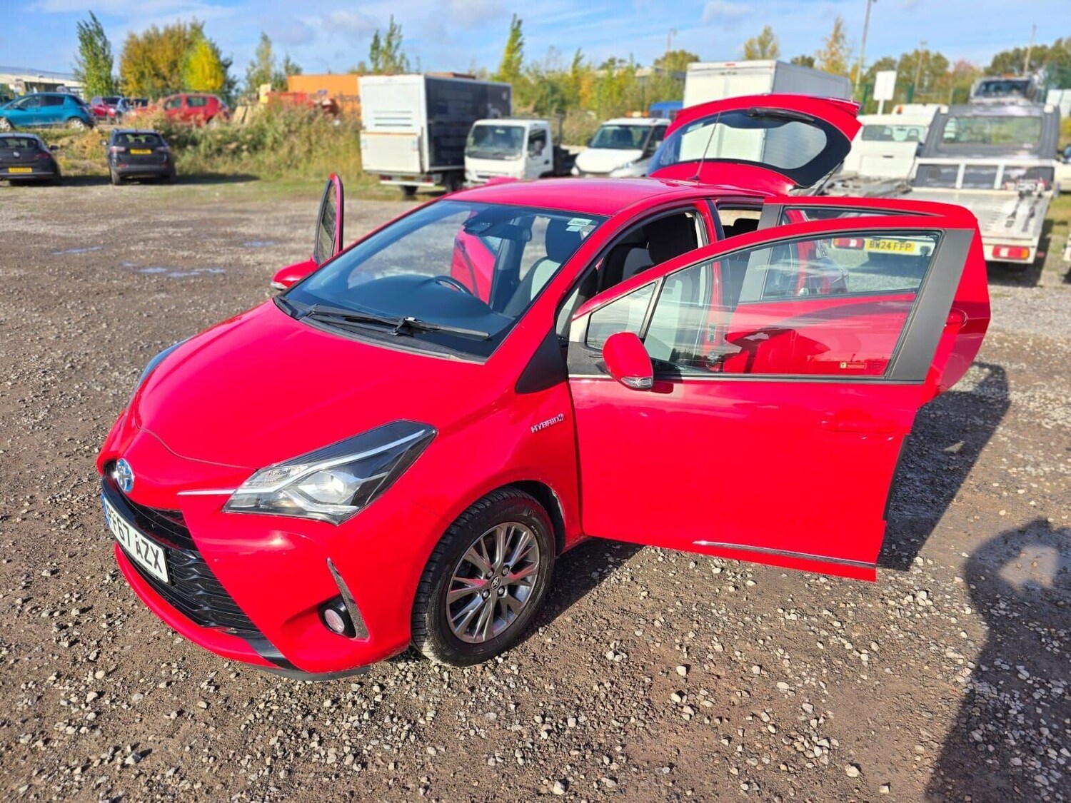 Used Toyota Yaris 2017 for sale - 76231417: Photo 12