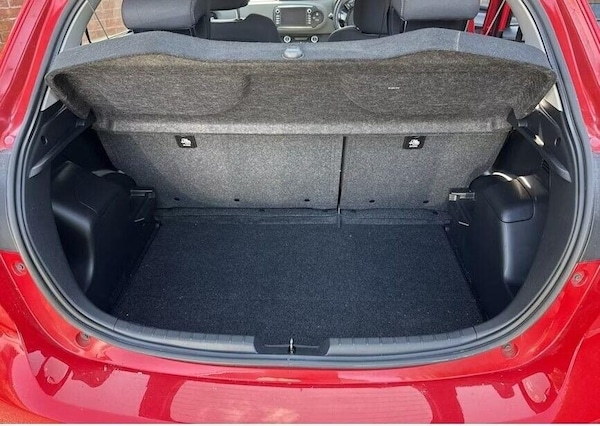 Used Toyota Yaris 2017 for sale - 76231417: Photo 13