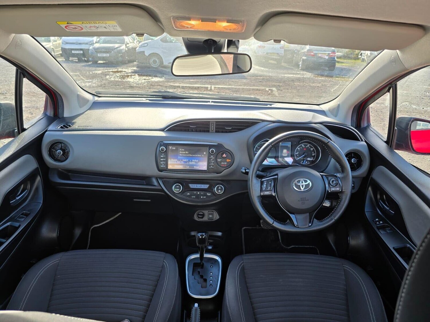 Used Toyota Yaris 2017 for sale - 76231417: Photo 19