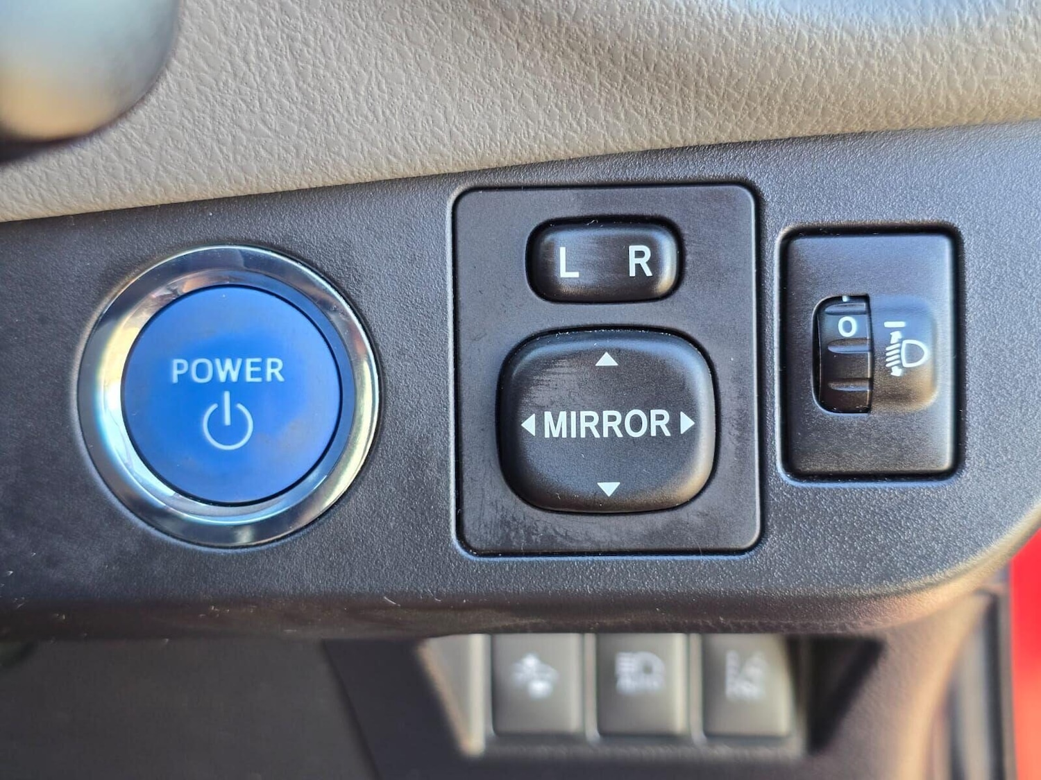 Used Toyota Yaris 2017 for sale - 76231417: Photo 26